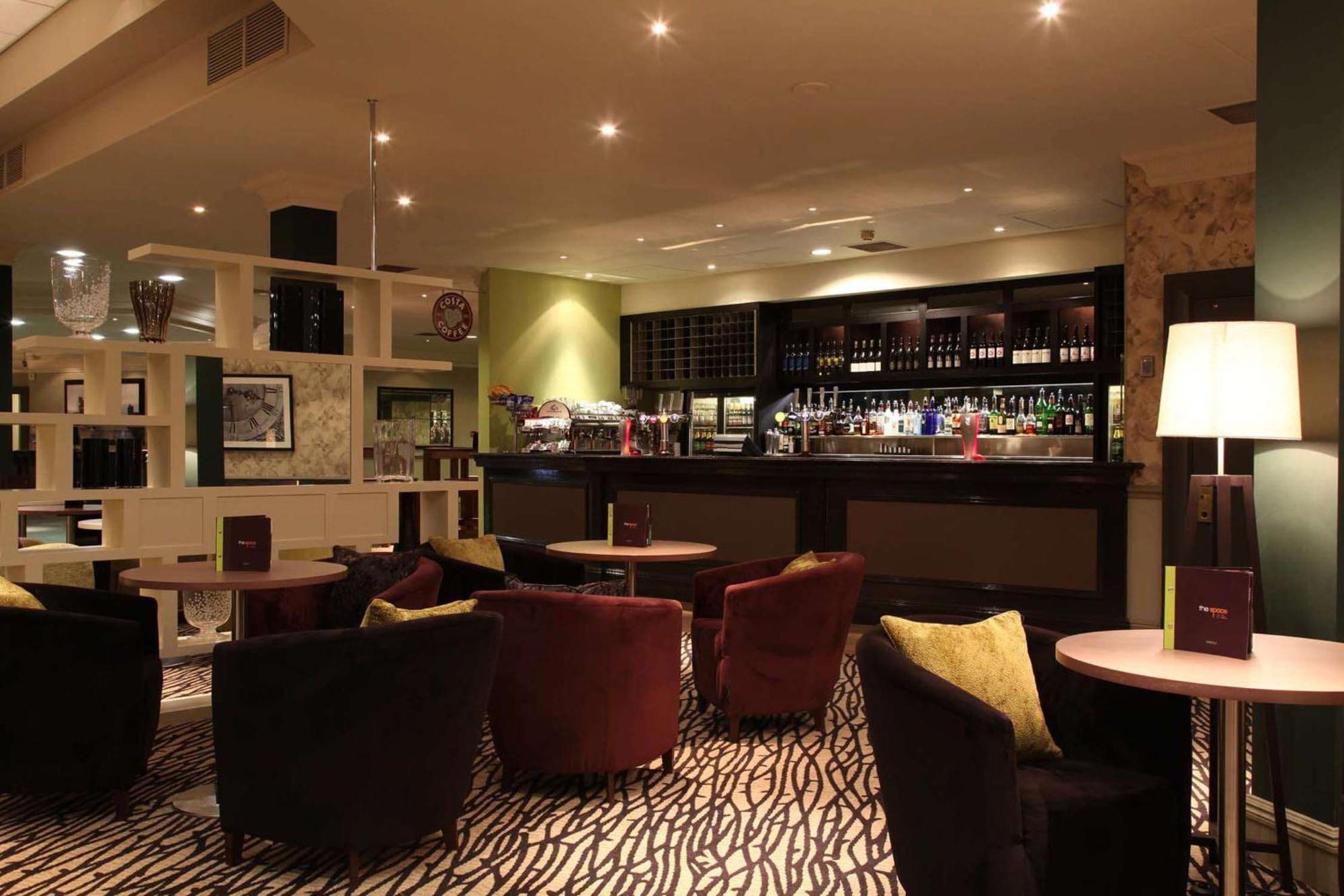 Doubletree By Hilton Glasgow Strathclyde Bellshill Buitenkant foto