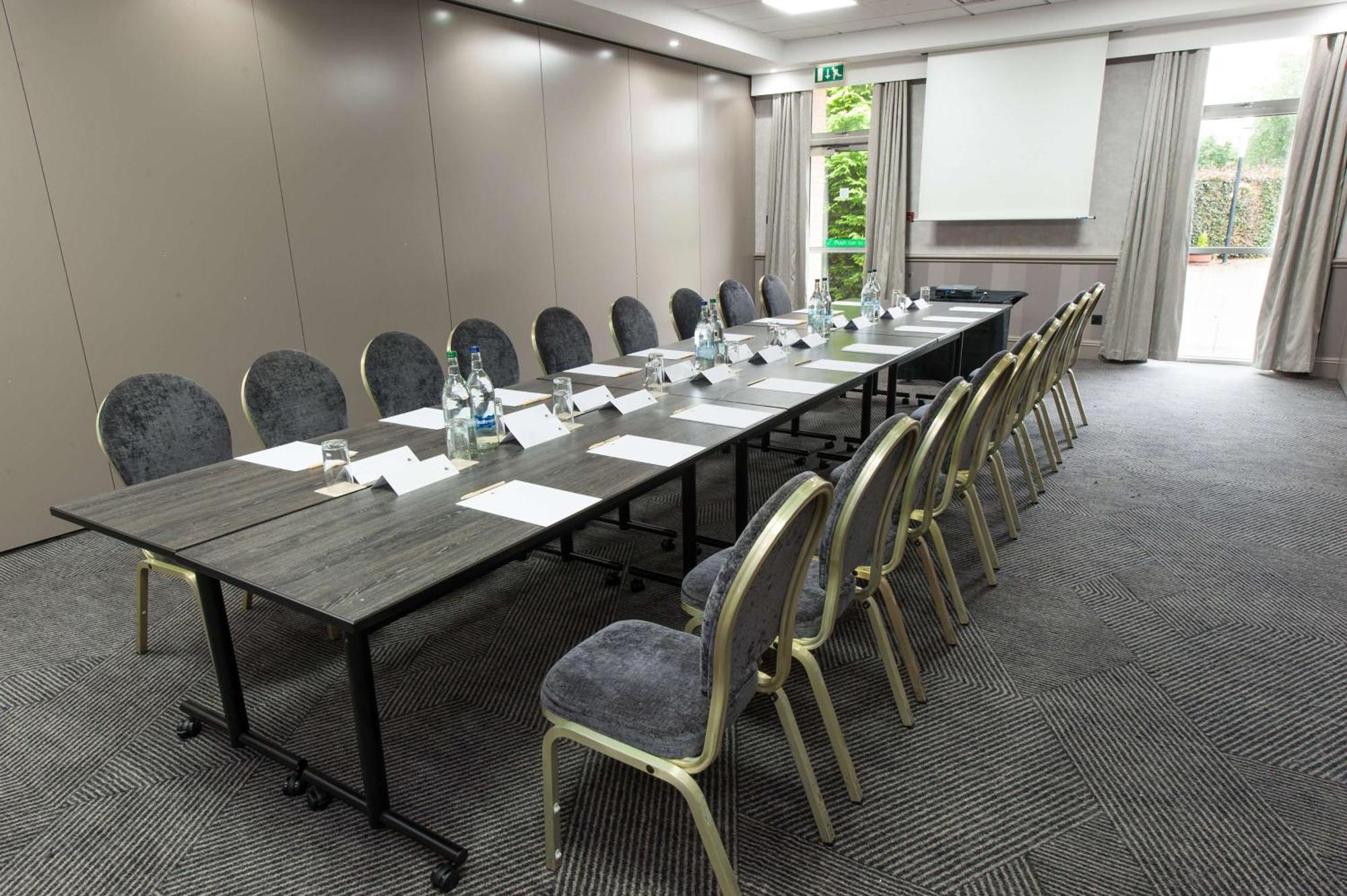 Doubletree By Hilton Glasgow Strathclyde Bellshill Buitenkant foto
